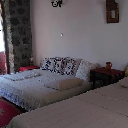 Bahce * Karaburun (Izmir)
